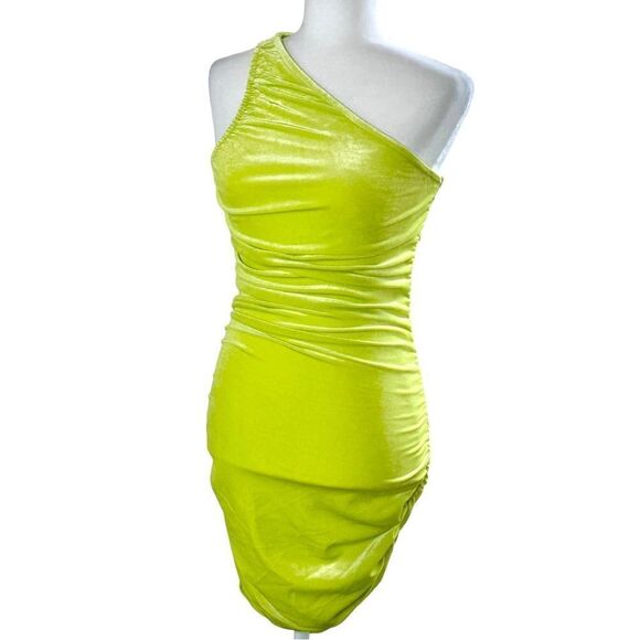 Nasty Gal lime green velvet one shouldered mini dress, size 6, NWT - Picture 2 of 11